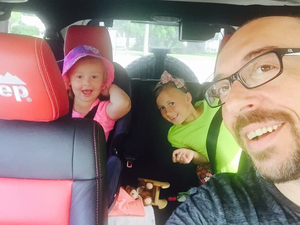 Kaylee Bekiaris, Jordyn Bekiaris, and their father Jason Bekiaris