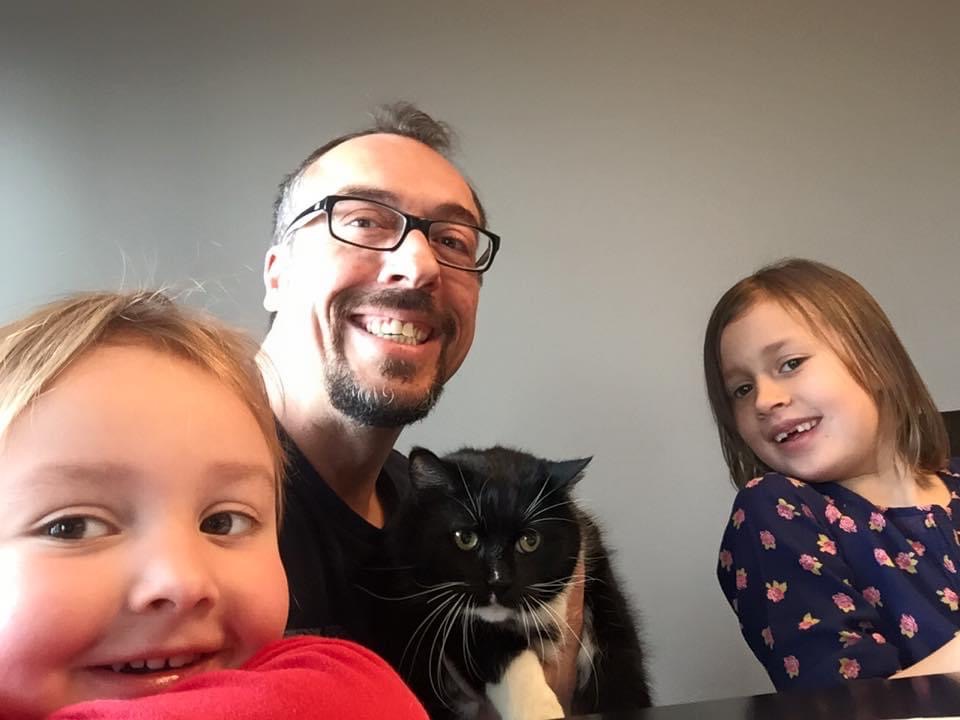 Kaylee Bekiaris, Jordyn Bekiaris, and their father Jason Bekiaris
